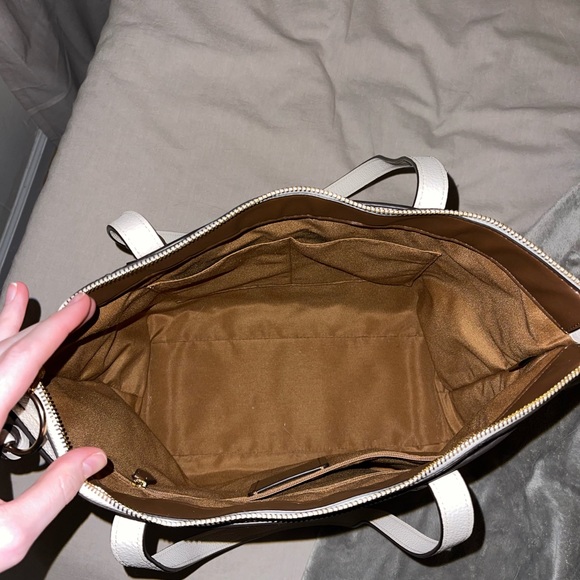 Large Coach Tote - Picture 4 of 7